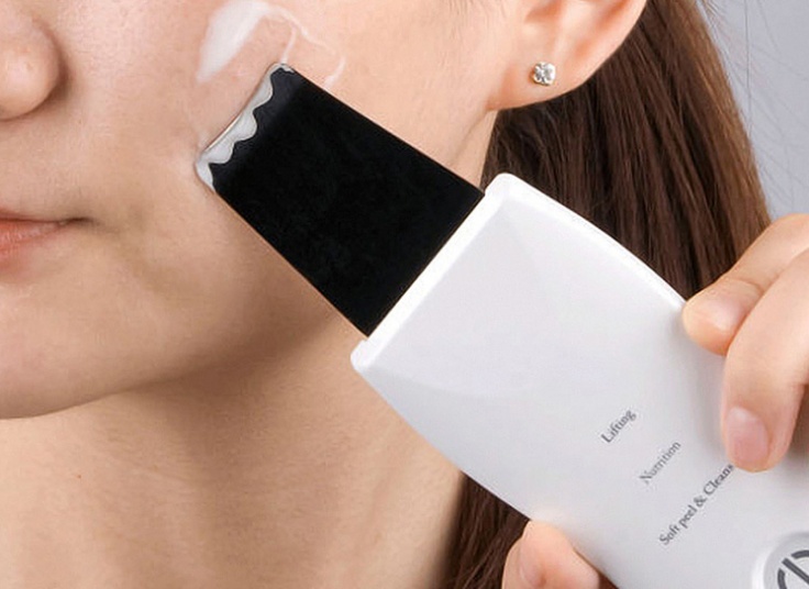 اتو صورت کلینیک هانی بال