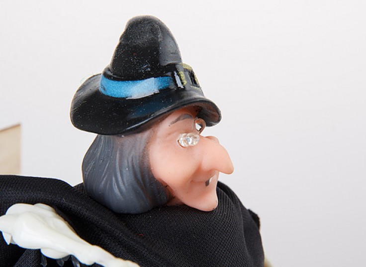 عروسک فنری Chao Cheng Gift