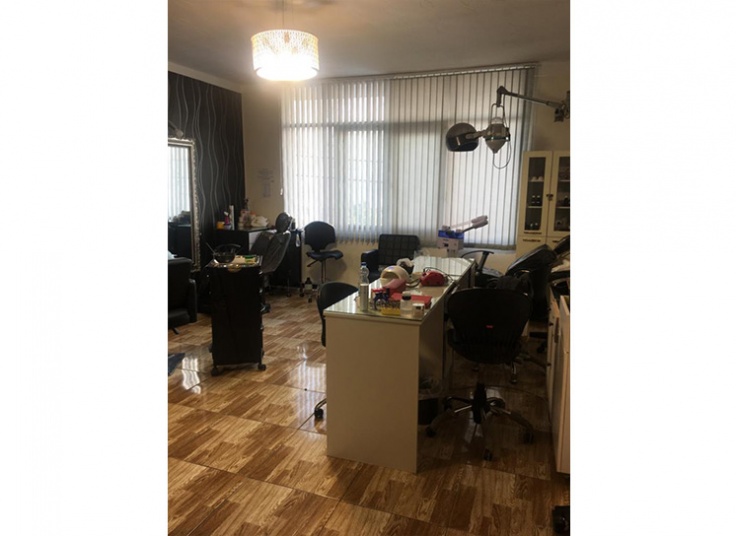 اپیلاسیون سالن صورتی