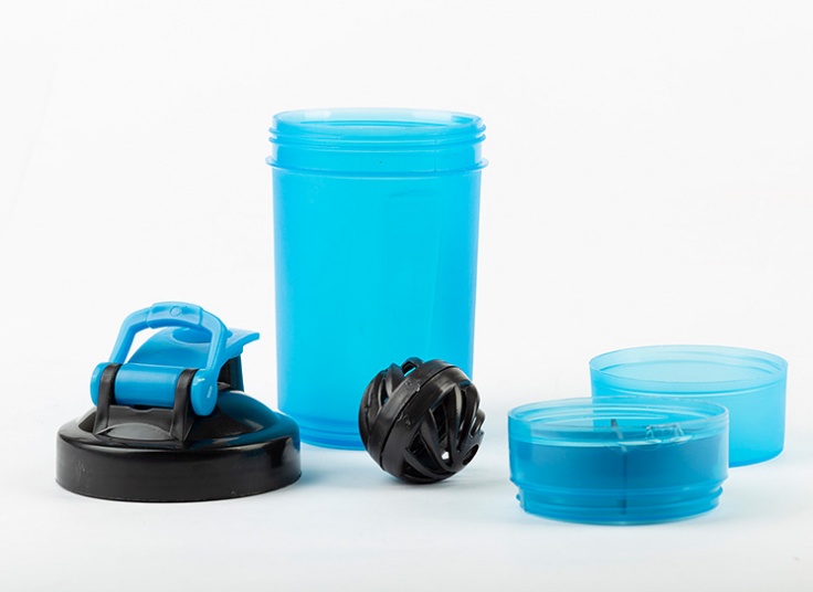 شیکر ورزشی On