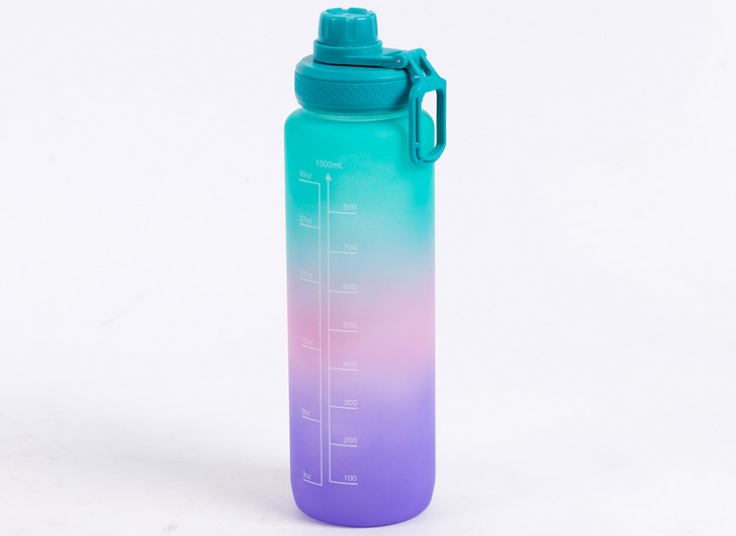 قمقمه ورزشی سه رنگ