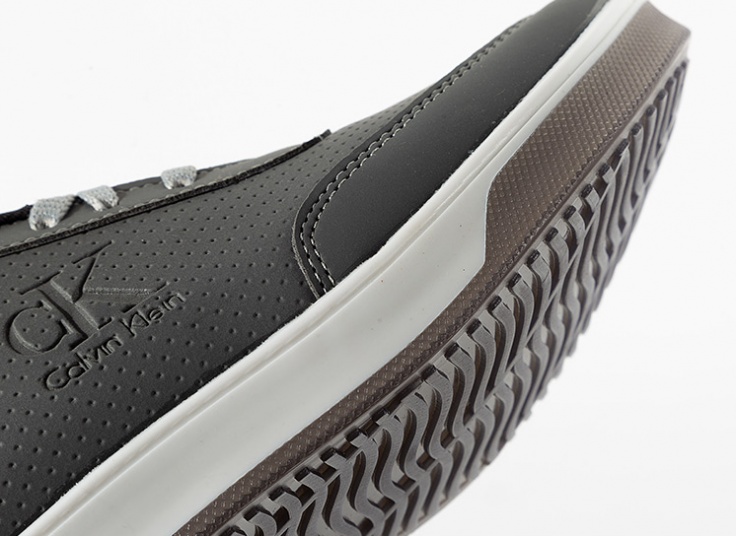 کفش زنانه طرح Calvin Clein