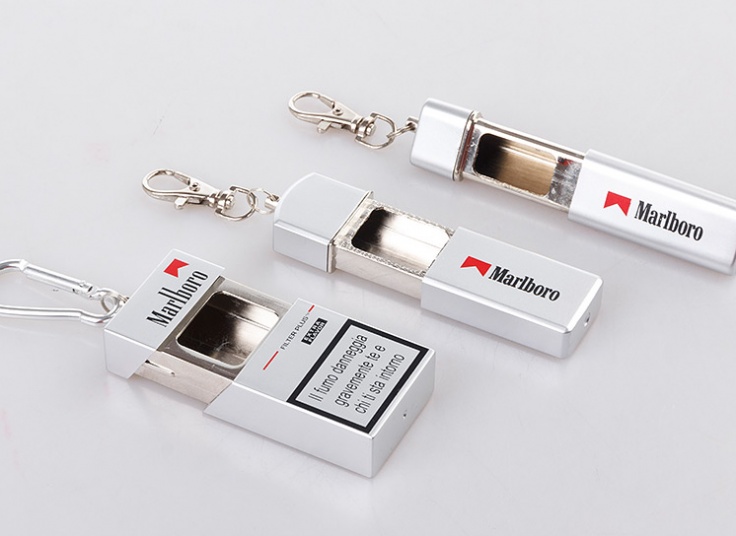 زیر سیگاری جیبی طرح Marlboro