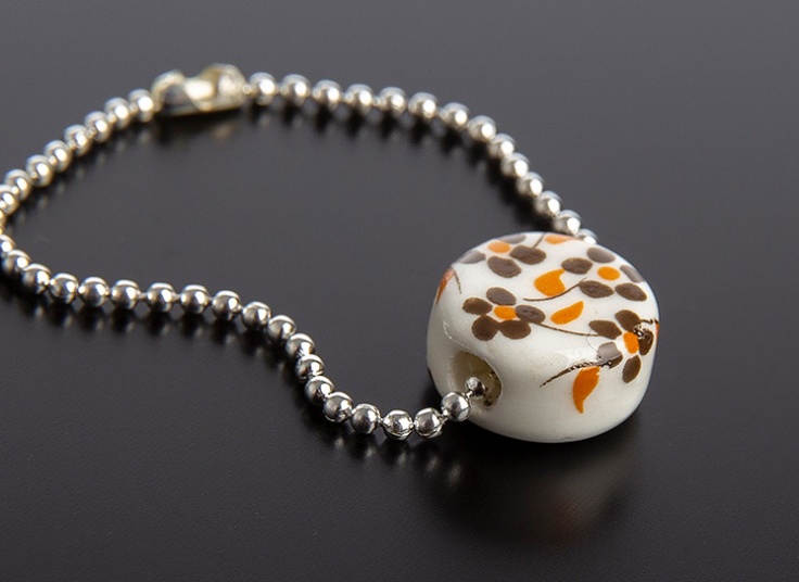 آویز ساعت Beady