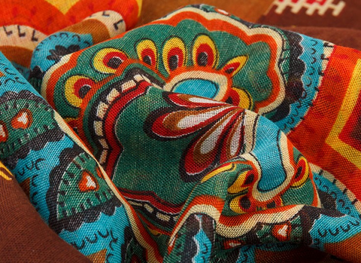 روسری قواره دار Glosbe