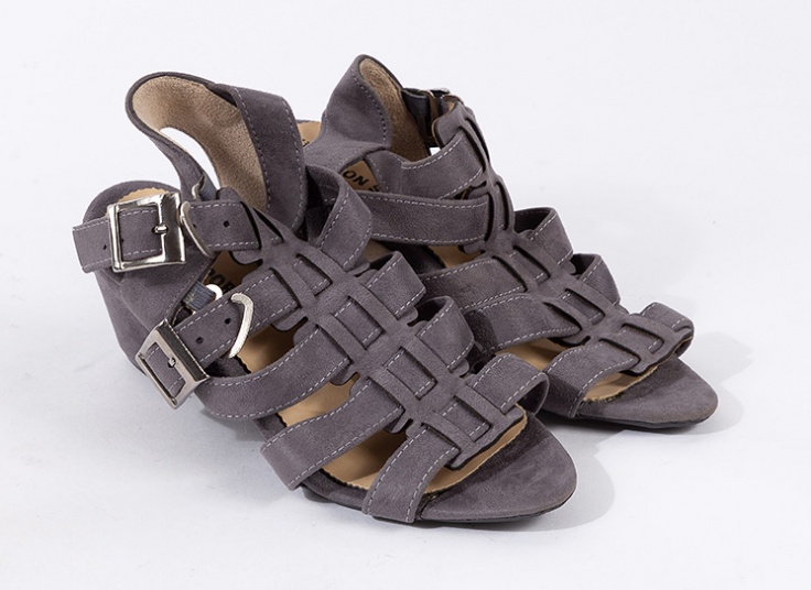 صندل پاشنه دار زنانه