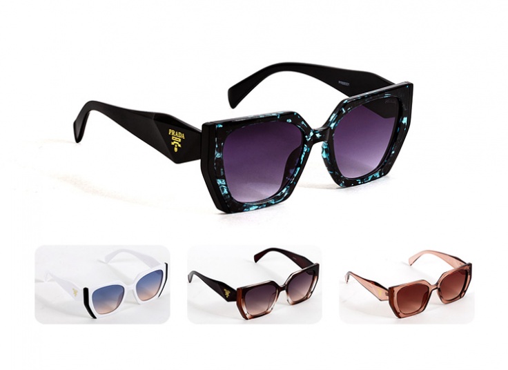 عینک زنانه Prada مدل 88001