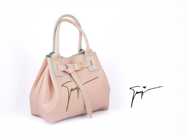 کیف لب بر مدل Signature