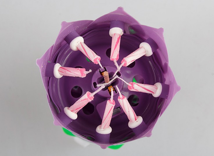 شمع موزیکال جادویی