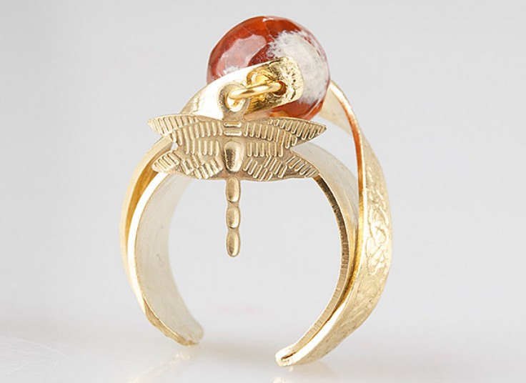 انگشتر ماه تولد