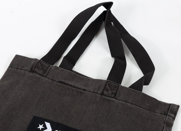 تت بگ جین طرح Converse