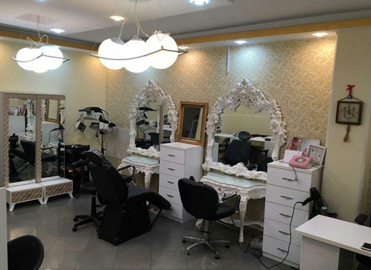 آموزش کاشت ناخن سارا نیل