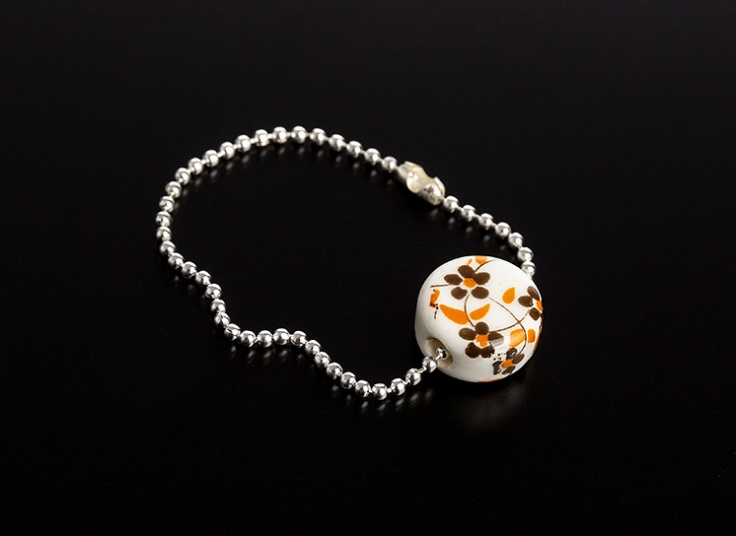 آویز ساعت Beady