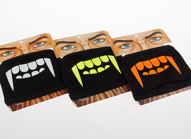 ماسک طرحدار پارچه ای