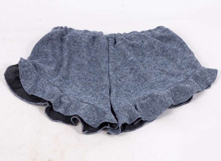 شورتک چین دار زنانه طرح بافت