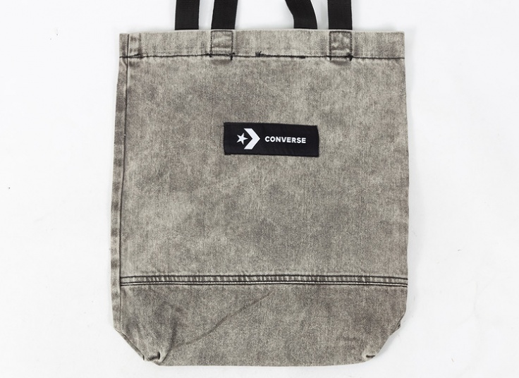 تت بگ جین طرح Converse