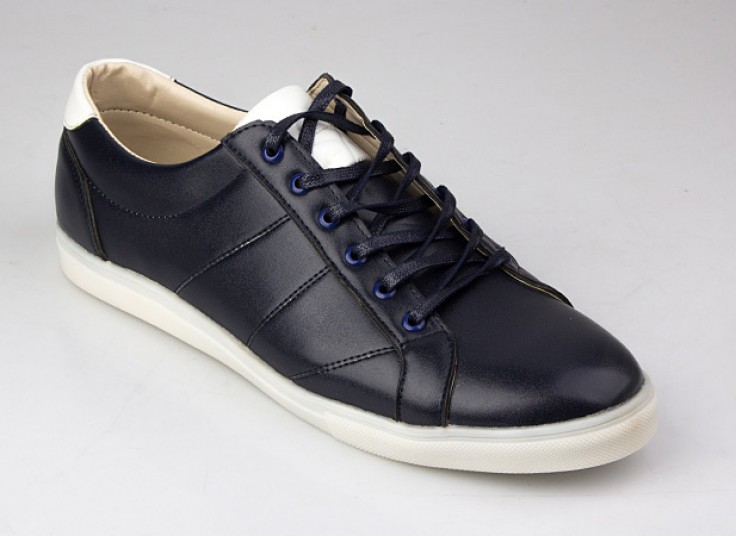 کفش اسنیکرز Bershka