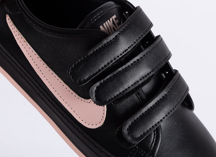 کتانی سه چسب طرح Nike