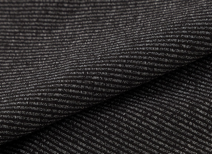 دامن کوتاه زنانه