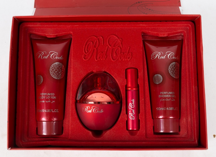 پکیج کادویی محصولات آرایشی CARLOTTA