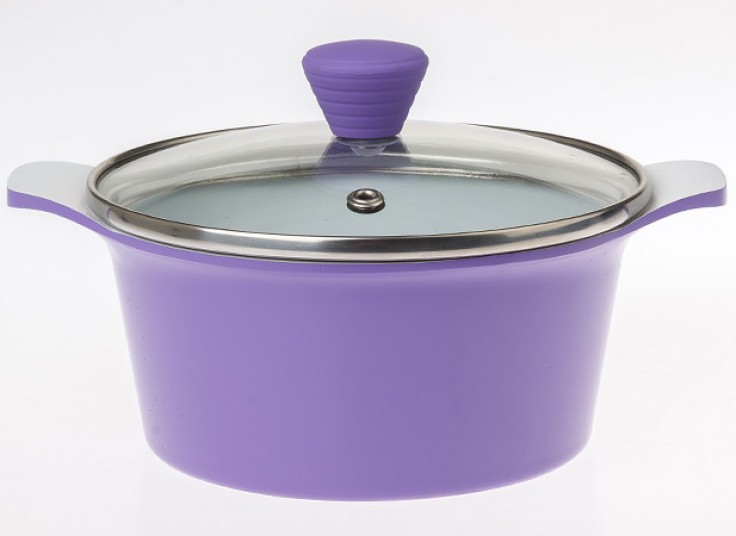 سرویس قابلمه سرامیکی Fessle