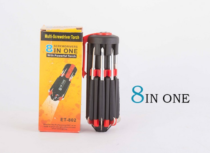 ابزار ۸ کاره با چراغ قوه