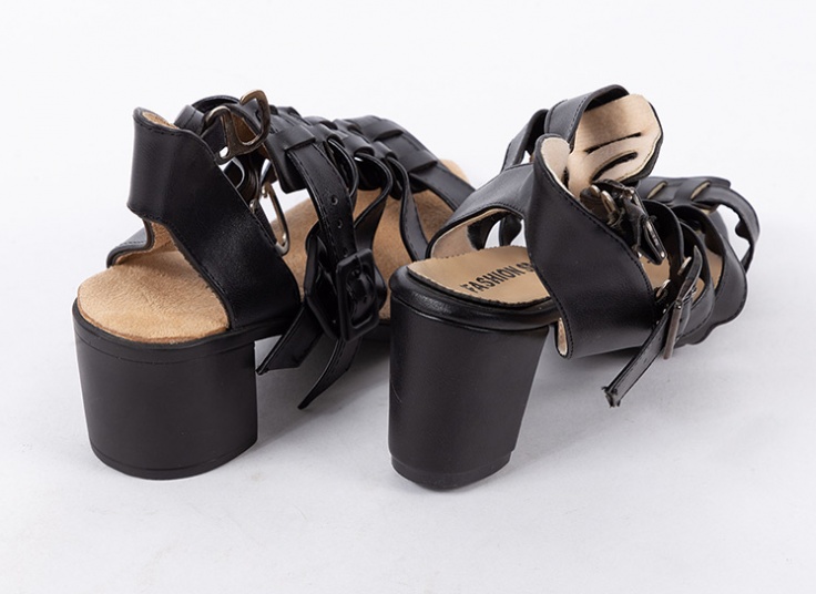 صندل پاشنه دار زنانه