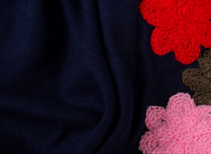 تیشرت زنانه گلدوزی شده Petal