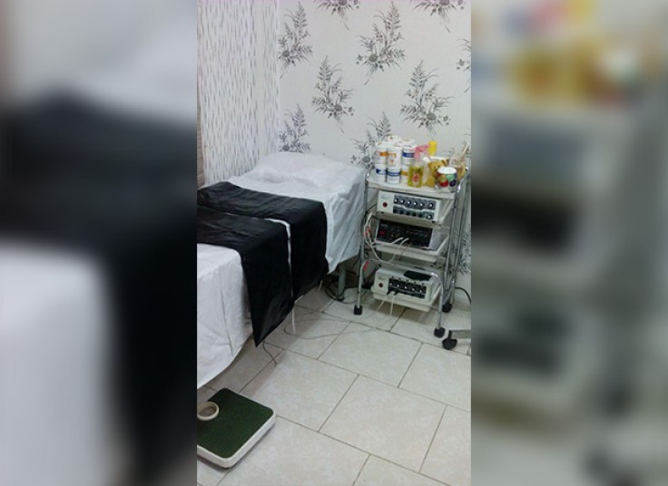 میکرودرم و هیدرودرم کلینیک سفیران