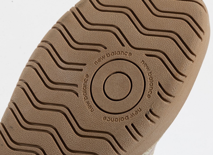 کتانی زنانه New Balance مدل CT302