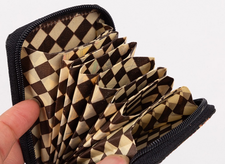 جاکارتی تکه دوزی چرم