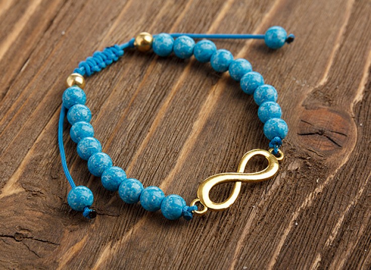 دستبند سنگی آویزدار