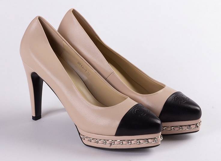 کفش پاشنه دار چرم طبیعی Chanel