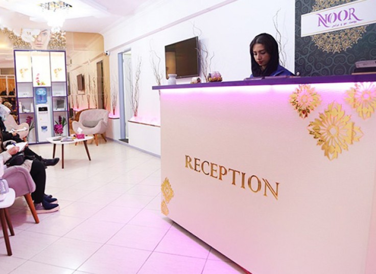 میکرودرم در مطب دکتر بیات مختاری