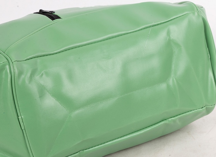 ساک ورزشی چرم Nike