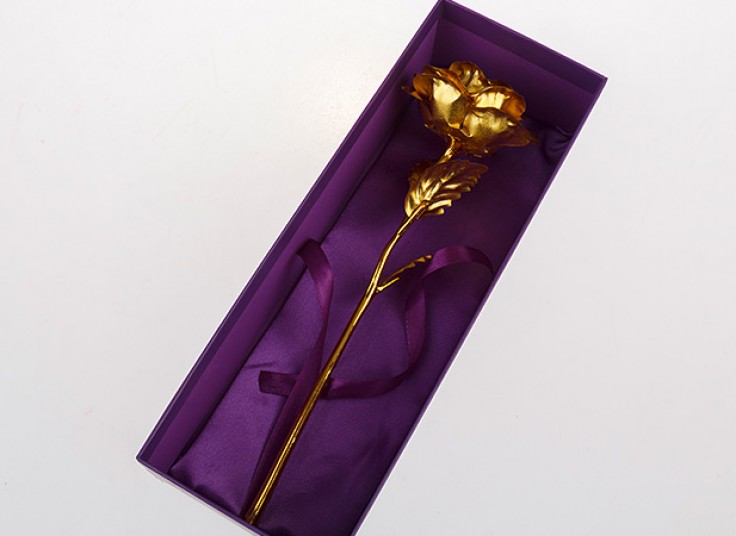 گل رز طلایی