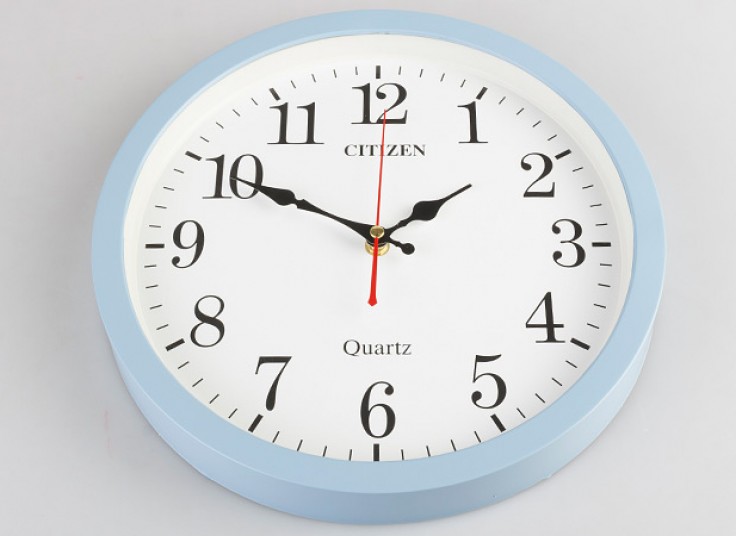 ساعت دیواری آرام گرد CITIZEN