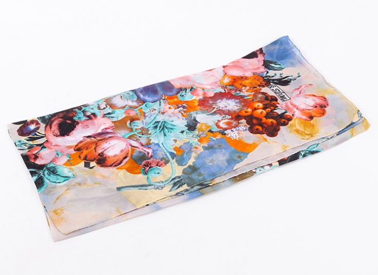 روسری چاپی طرح گل