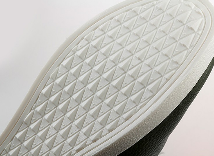 کفش خزدار زنانه