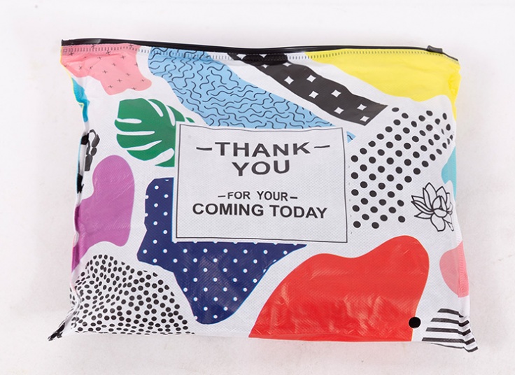 جوراب شلواری مدل سه بعدی