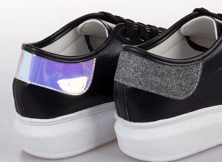 کفش اسنیکرز زنانه Alexander McQueen