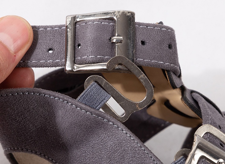 صندل پاشنه دار زنانه