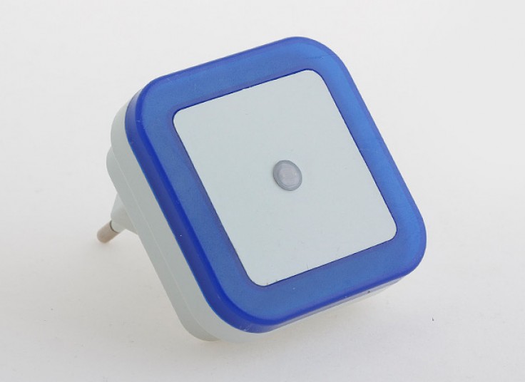 چراغ خواب هوشمند