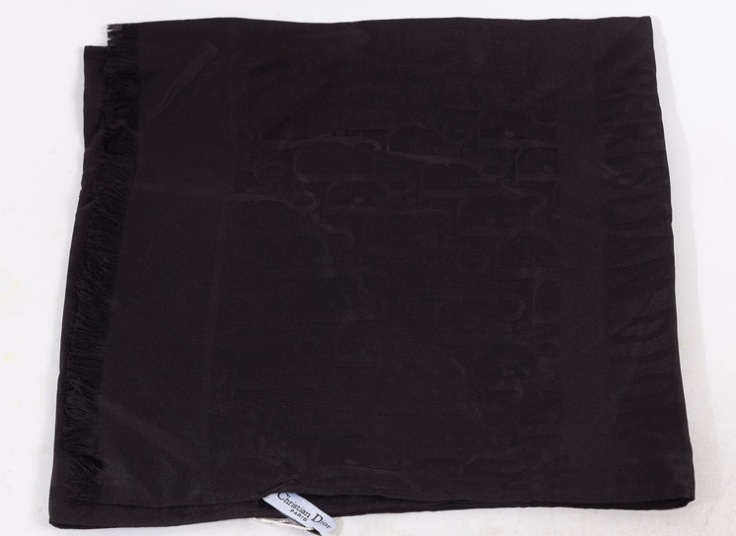 شال زنانه طرح Dior