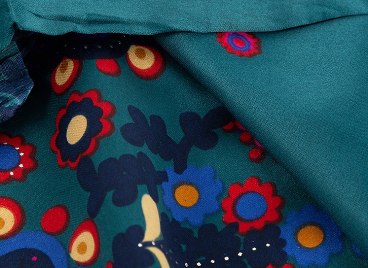 روسری ساتن طرحدار