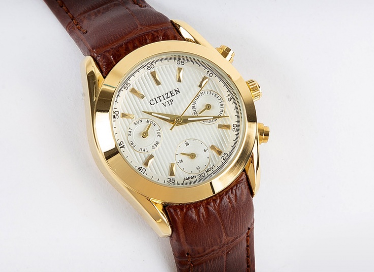 ساعت مچی مردانه و زنانه Citizen مدل1526