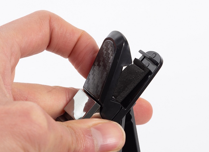 گیره عینک و کارت آفتابگیر خودرو