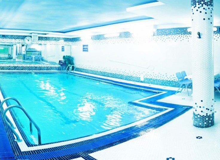 استخر هتل پارسی