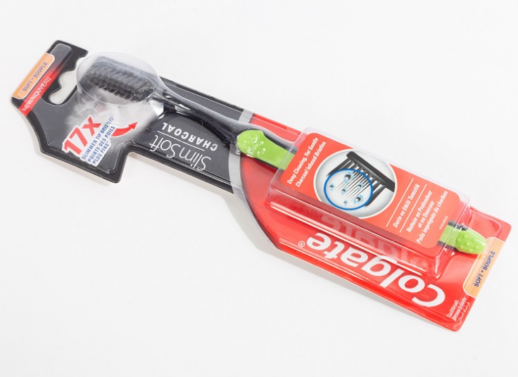 مسواک ذغالی Colgate Slim Soft