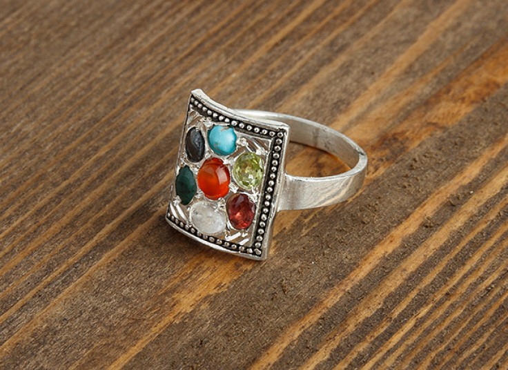 آویز و انگشتر نقره جواهرنشان